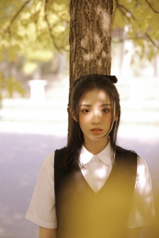 锦衣之下免费观看高清版